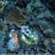 Лабрадорит MADAGASCAR BLUE
